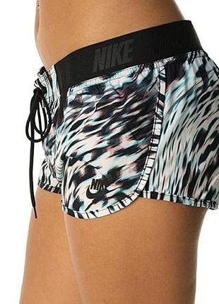 Женские короткие шорты nike azores windblur mini shorts