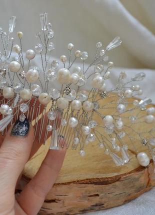 Весільний гребінь з білими перлами 'перлинна гілка'1 фото