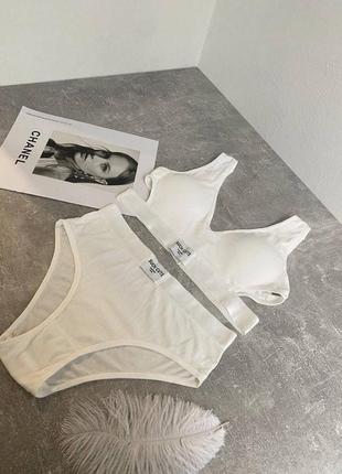 Белый удобный комплект нижнего женского спортивного белья в рубчик к66152 фото