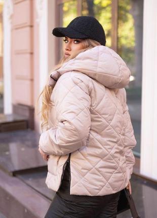 Тёплая коротка женская курточка с капюшоном на силиконе +200 большие размеры6 фото
