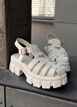 Женские сандалии prada monolith white размер 40 (25.5см)