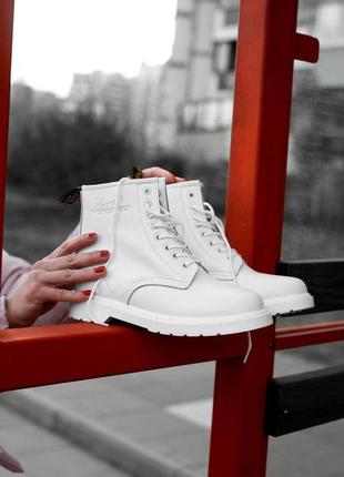 Повністю білі зимові черевики dr martens з хутром /осінь/зима/весна😍9 фото