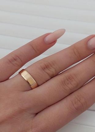 Обручальное кольцо золотое американка гладкое 17.5 розміру4 фото