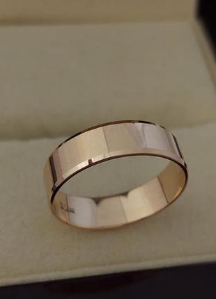 Обручальное кольцо золотое американка без камушков 19 розміру9 фото