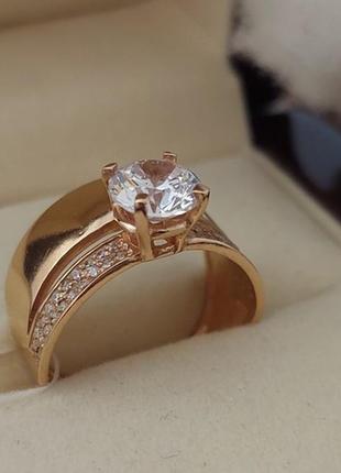 Серебряное двойное кольцо с позолотой как обручальное кольцо з большим цирконом3 фото