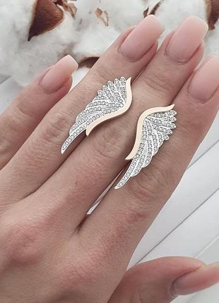 Комплект серебряный серьги и кольцо крыло с золотыми пластинами и фианитами