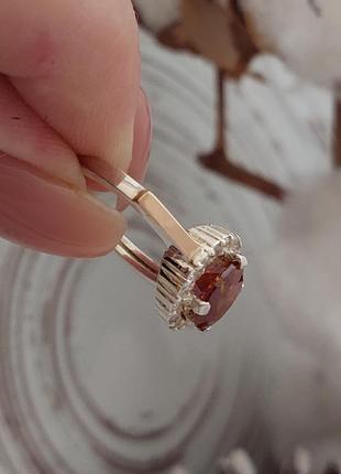 Срібний гарнітур сережки та каблучка бутон з золотом та фіанітами6 фото