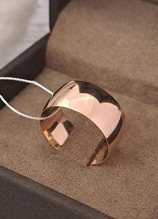 Обручальное кольцо из серебра с позолотой широкое7 фото