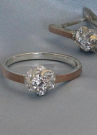 Серебряное кольцо "гламур" с золотом2 фото