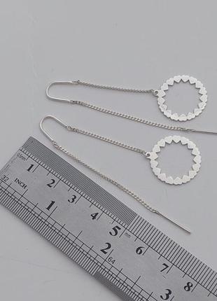 Сережки протяжки срібні з круглими підвісками сердечками7 фото