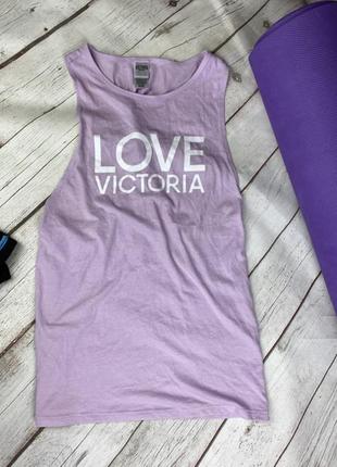 Спортивная майка женская футболка топ сиреневая victoria’s secret sport twist-back tank3 фото