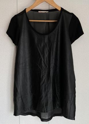 Черная футболка с прозрачной спинкой
