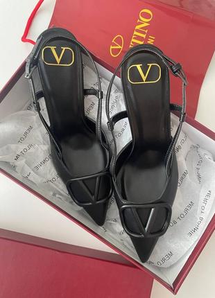 Туфли лодочки на шпильке valentino8 фото