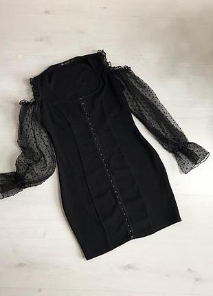 Платье с объемными рукавами