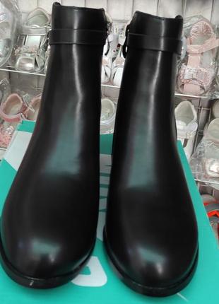 Женские черные деми ботинки утепленные новые2 фото
