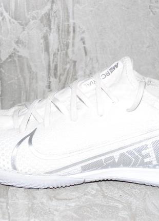 Nike кроссовки 40 размер 3