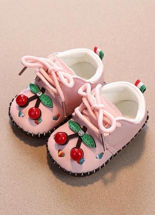 Милые туфельки для малышей2 фото