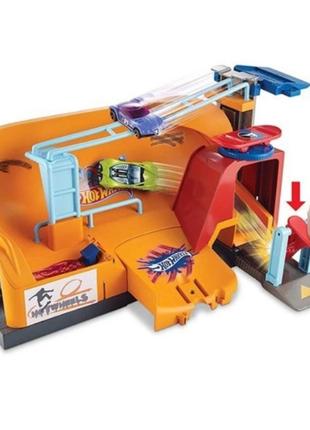 Ігровий набір hot wheels трек "трюки в місті"