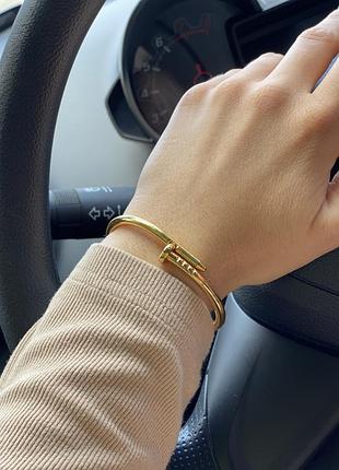 Браслет гвоздь в стиле картье золотой стильный модный массивный брендовый гвоздь