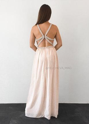 Вечернее платье в пол с разрезом и красивой спинкой