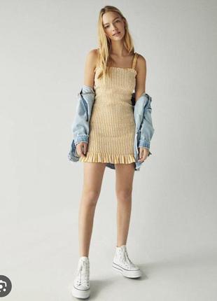 Платье сарафан мини летний bershka xs в полоску по фигуре