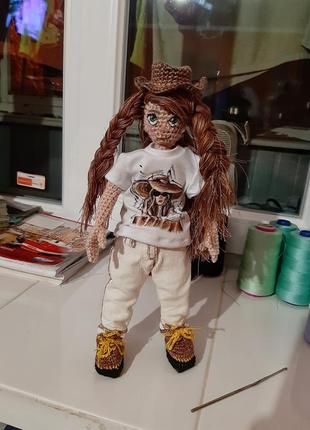 Лялька амігурумі плетена гачком інтер'єрна одяг знімається кукла крючком4 фото
