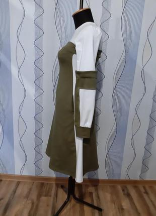Трикотажна бавовняна жіноча двокольорова сукня з кишенями2 фото