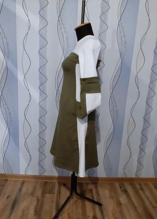 Трикотажна бавовняна жіноча двокольорова сукня з кишенями3 фото