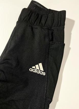 Компресійні легінси для бігу adidas