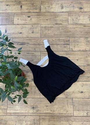 Черная майка топ с белыми шлейками оверсайз 🎁 акция 1+1=3 🎁