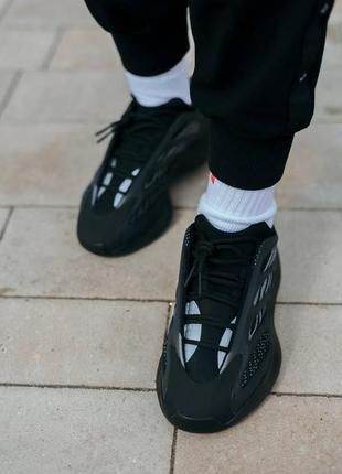 Мужские кроссовки adidas yeezy boost 700 v3 alvah7 фото