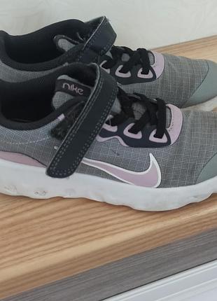 Кросівки nike explore strada на дівчинку 6