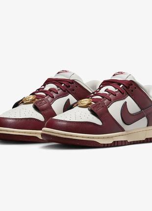Жіночі кросівки nike dunk low se