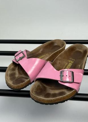 Тапки, сандалі birkenstock