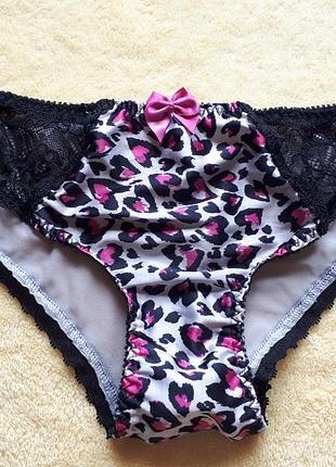 Леопардові чорні рожеві, бежеві трусики мереживні гіпюр сітка хс-c/xs-s/6-9/34-36/42-44

marks & spencer