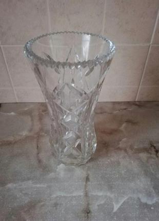 Новые хрустальные вазы2 фото