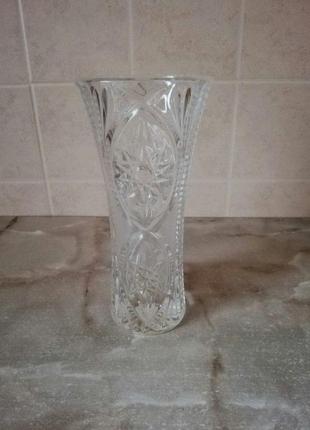 Новые хрустальные вазы4 фото