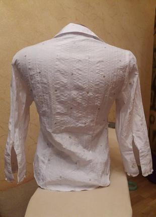 Ошатна біла блуза з рюшами3 фото