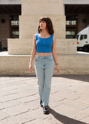 Жіночі розкльошені джинси uniqlo з необробленим краєм4 фото