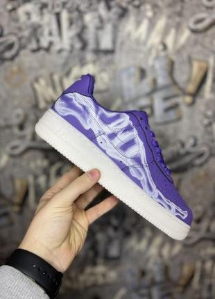 Жіночі кросівки nike air force 1 qs purple skeleton halloween / smb