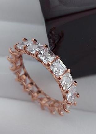 Серебряное кольцо с позолотой и белыми квадратными фианитами4 фото