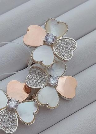 Комплект серебряный кольцо и серьги с лепестками клевера золотыми пластинами, перламутром и белыми фианитами6 фото
