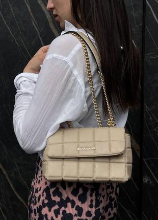 Сумка michael kors soho small quilted leather shoulder bag beige