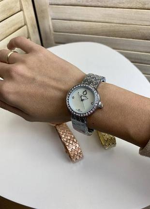 Женские наручные часы браслет, модные часы на руку для девушек (0769)