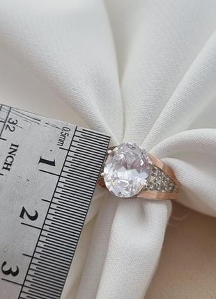 Серебряное кольцо с золотыми пластинами и крупным цирконом9 фото