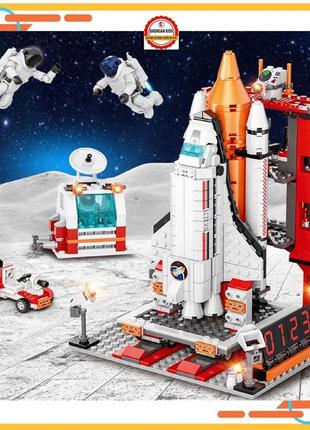Сток космічний корабель lego