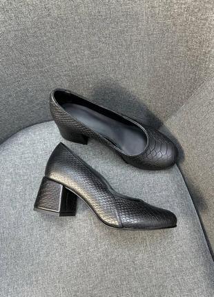 Эксклюзивные туфли лодочки из итальянской кожи и замши женские на каблуке4 фото