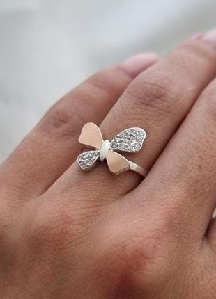 Серебряный набор з золотыми пластинами и фианитами бабочки ласка
