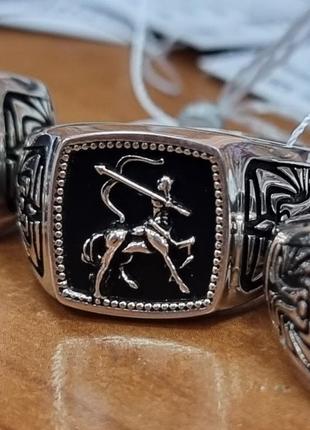 Печатка серебряная мужская знак зодиака стрелец с черной эмалью массивная6 фото