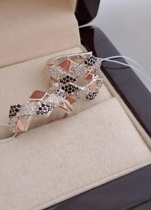 Гарнітур срібний перстень і сережки ромби з золотими пластинами і різноколірними цирконами6 фото
